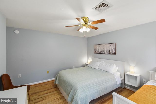180 CREST LN, Front Royal, VA 22630