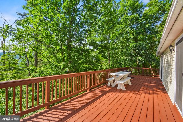 180 CREST LN, Front Royal, VA 22630