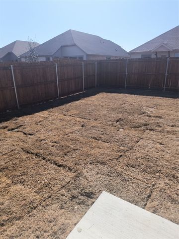 355 Lost Creek Trail, Greenville, TX 75402