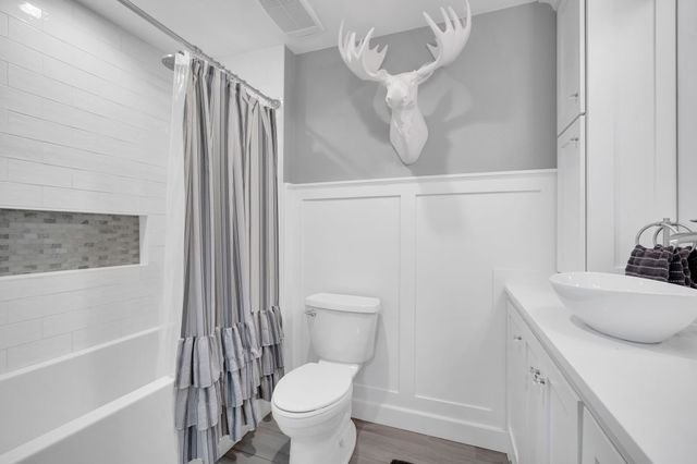 106 Hillcrest Drive, Midlothian, TX 76065