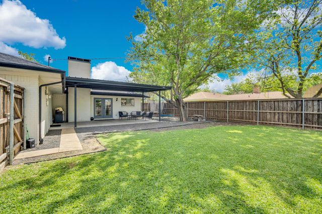 106 Hillcrest Drive, Midlothian, TX 76065