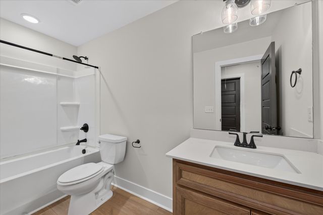 1088 Old Clarksville Pike, Pleasant View, TN 37146