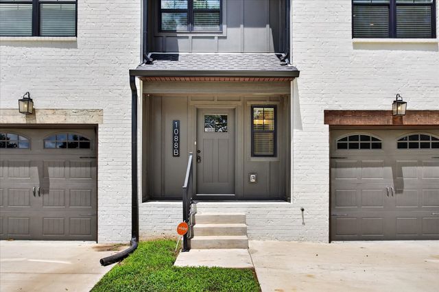1088 Old Clarksville Pike, Pleasant View, TN 37146