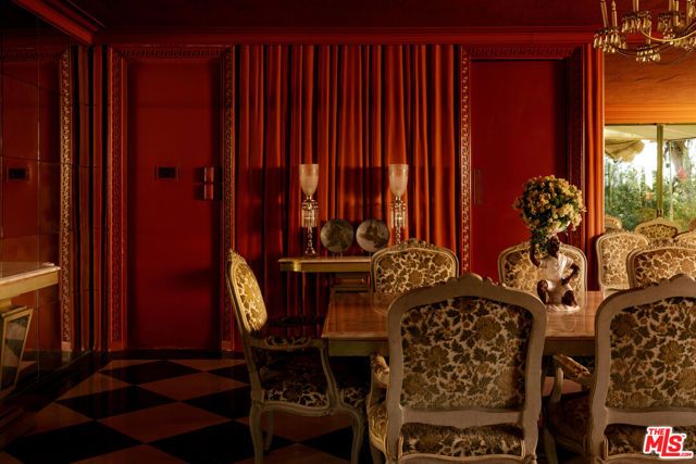 10934 Bellagio Road, Los Angeles, CA 90077