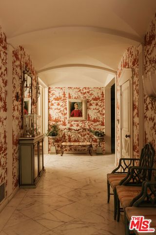 10934 Bellagio Road, Los Angeles, CA 90077