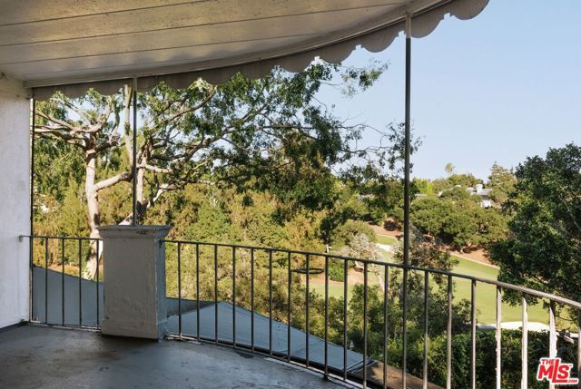 10934 Bellagio Road, Los Angeles, CA 90077