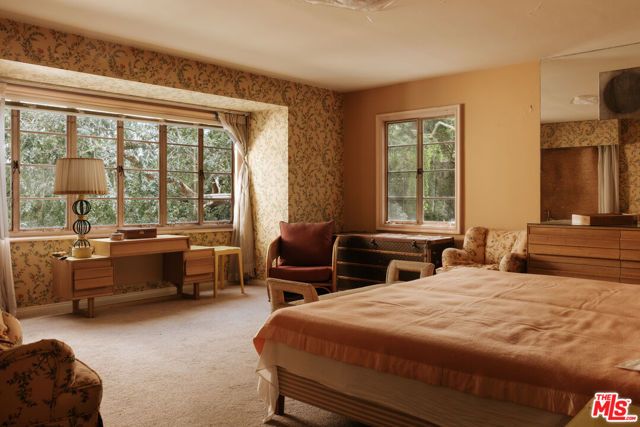 10934 Bellagio Road, Los Angeles, CA 90077