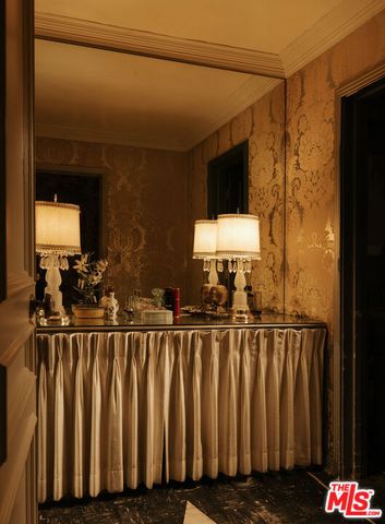 10934 Bellagio Road, Los Angeles, CA 90077