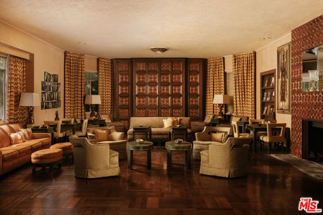 10934 Bellagio Road, Los Angeles, CA 90077