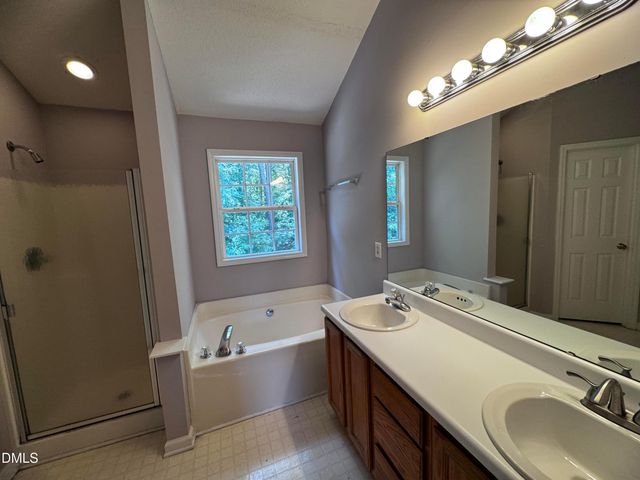 3 S Indian Creek Place, Durham, NC 27703