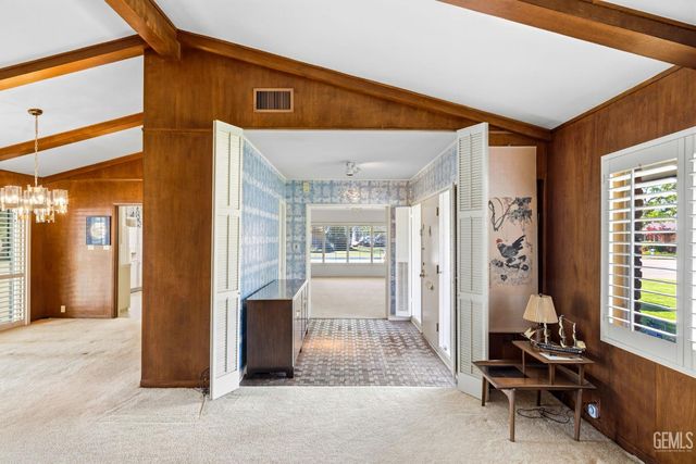 2444 Pine Street, Bakersfield, CA 93301