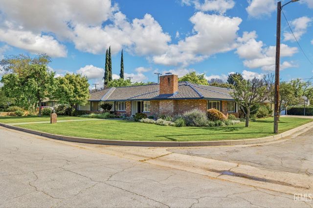 2444 Pine Street, Bakersfield, CA 93301