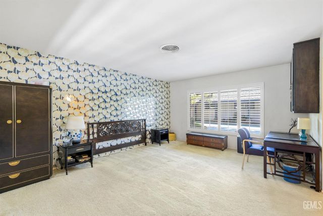 2444 Pine Street, Bakersfield, CA 93301