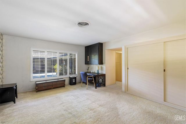 2444 Pine Street, Bakersfield, CA 93301