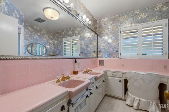 2444 Pine Street, Bakersfield, CA 93301