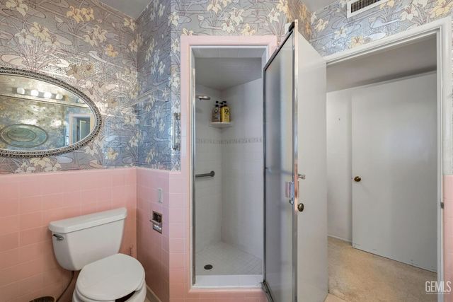 2444 Pine Street, Bakersfield, CA 93301