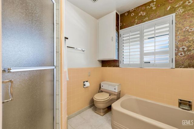 2444 Pine Street, Bakersfield, CA 93301