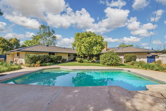 2444 Pine Street, Bakersfield, CA 93301