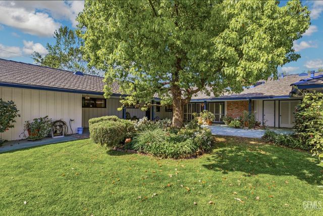 2444 Pine Street, Bakersfield, CA 93301