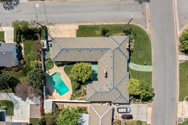 2444 Pine Street, Bakersfield, CA 93301