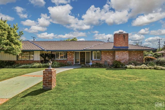 2444 Pine Street, Bakersfield, CA 93301