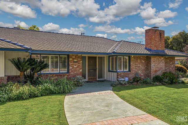 2444 Pine Street, Bakersfield, CA 93301