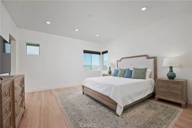 27533 Golden Currant Place, Valencia, CA 91381