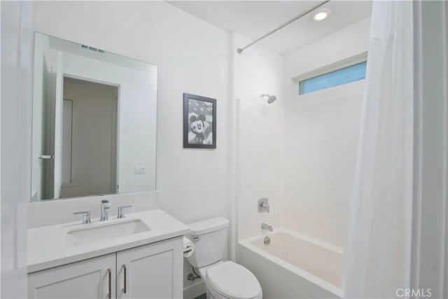 27533 Golden Currant Place, Valencia, CA 91381