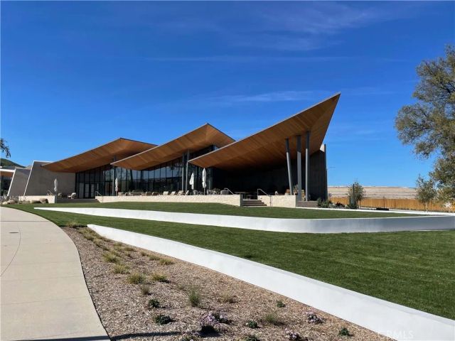 27533 Golden Currant Place, Valencia, CA 91381