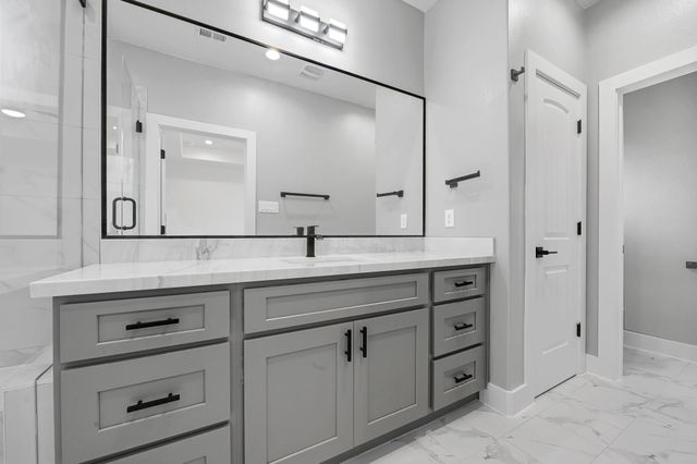 3511 Seabrook Street C, Houston, TX 77021