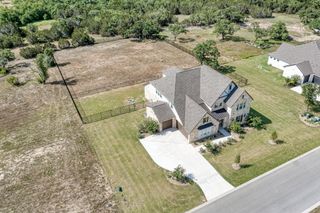 305 Northcrest DR, Liberty Hill, TX 78642