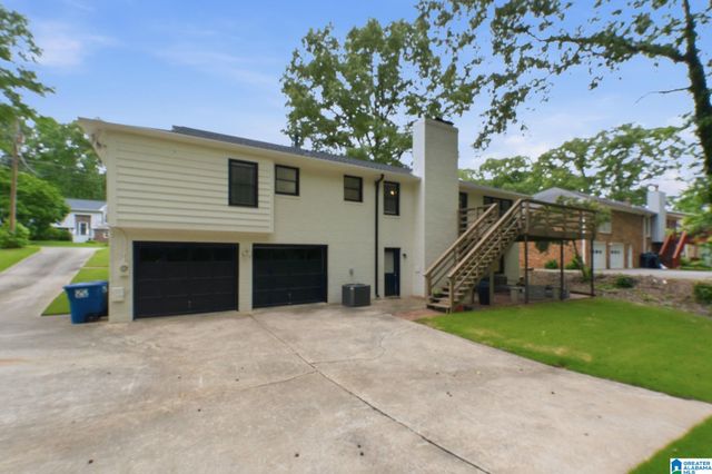 1267 ATKINS TRIMM BOULEVARD, Hoover, AL 35226