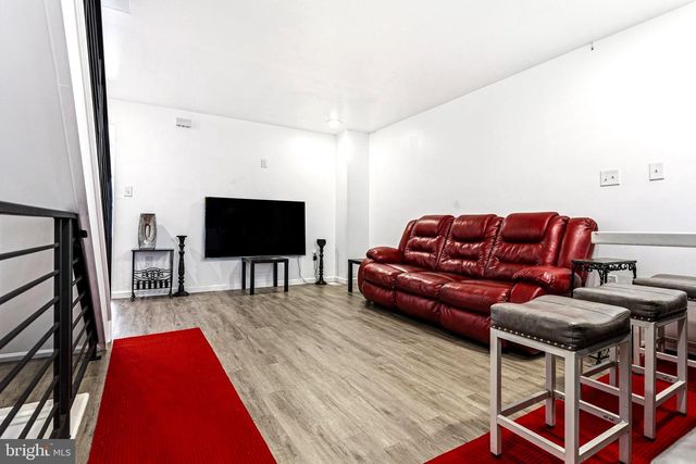 1030 S 56TH ST, Philadelphia, PA 19143