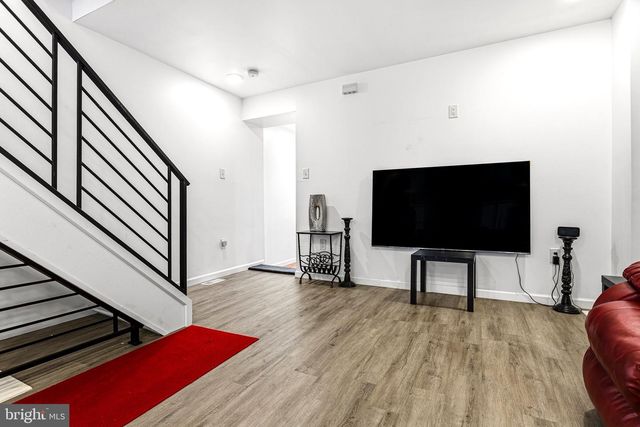 1030 S 56TH ST, Philadelphia, PA 19143