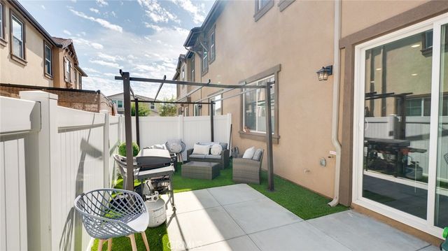 40262 Birchfield 157, Temecula, CA 92591