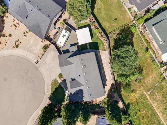 586 Hillside Dr, Cloverdale, CA 95425