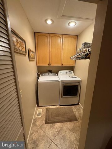 804 CANAL ST, Blackwood, NJ 08012