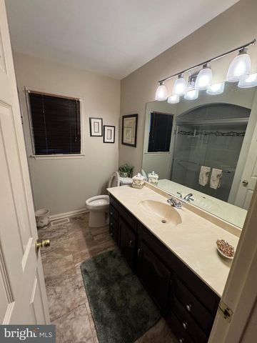 804 CANAL ST, Blackwood, NJ 08012