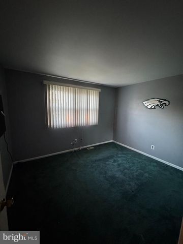 804 CANAL ST, Blackwood, NJ 08012