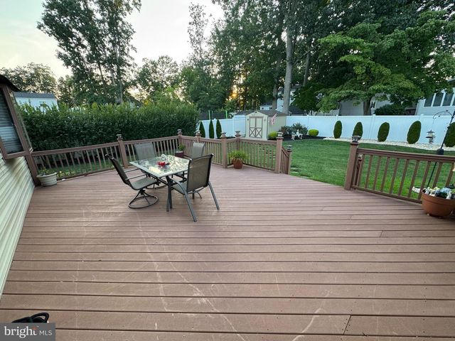 804 CANAL ST, Blackwood, NJ 08012