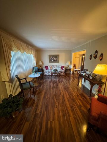 804 CANAL ST, Blackwood, NJ 08012