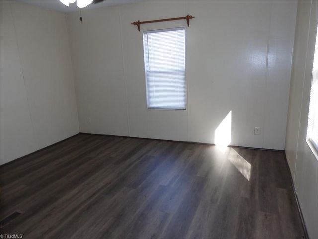 5750 New Hope Road, Denton, NC 27239