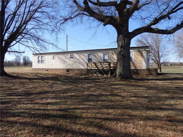 5750 New Hope Road, Denton, NC 27239