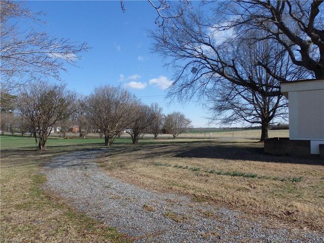 5750 New Hope Road, Denton, NC 27239