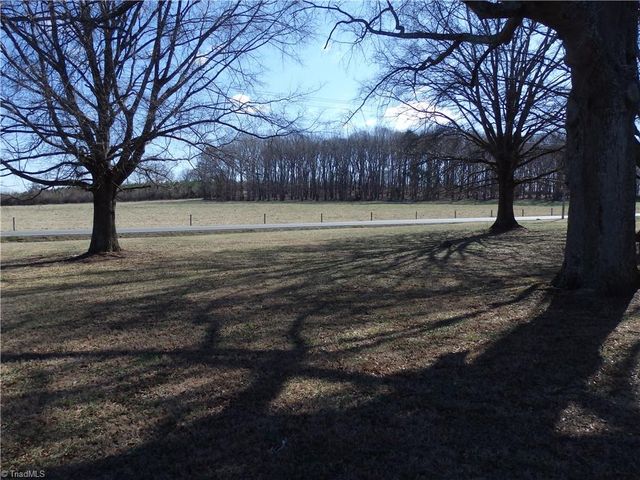 5750 New Hope Road, Denton, NC 27239