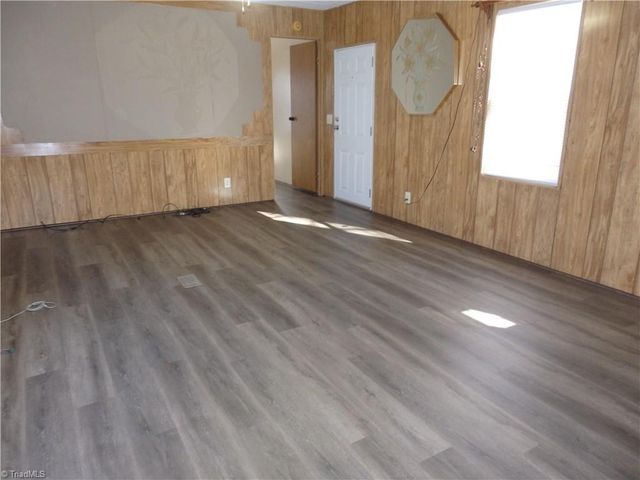 5750 New Hope Road, Denton, NC 27239