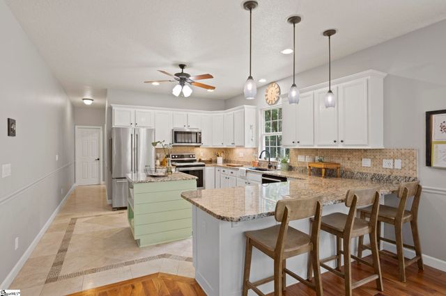 205 Manly Court, Greer, SC 29651