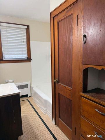 9 Jennings Street, Griswold, CT 06351