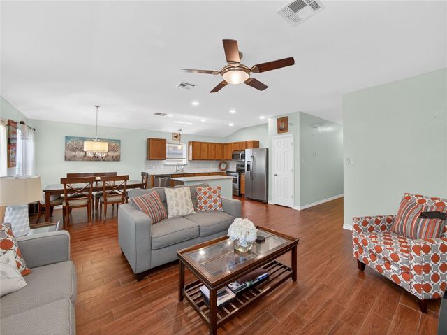 412 Emma Rose TRL, Leander, TX 78641