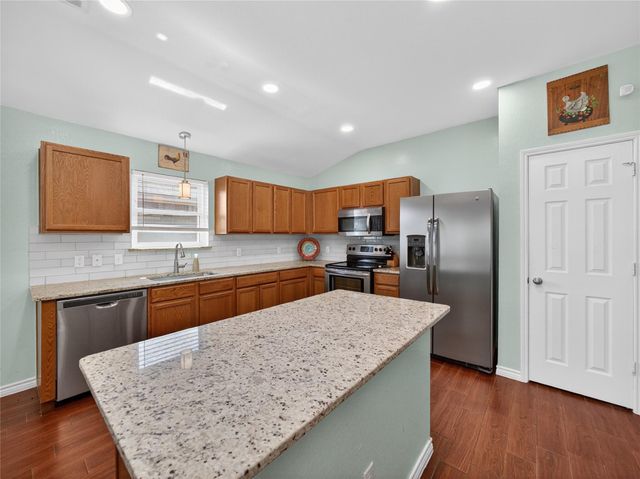 412 Emma Rose TRL, Leander, TX 78641